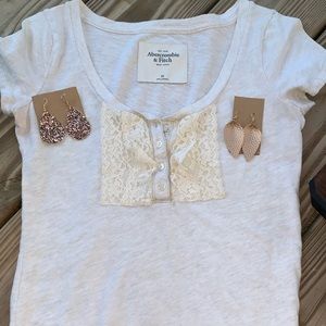 🎉🎉SALE🎉🎉 Abercrombie & Fitch shirt